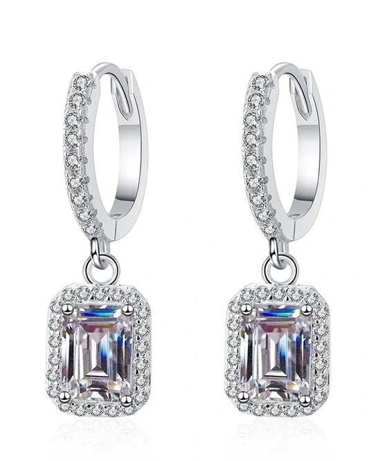 alt="925 Silver Moissanite Diamond Earrings - Luxury Jewelry